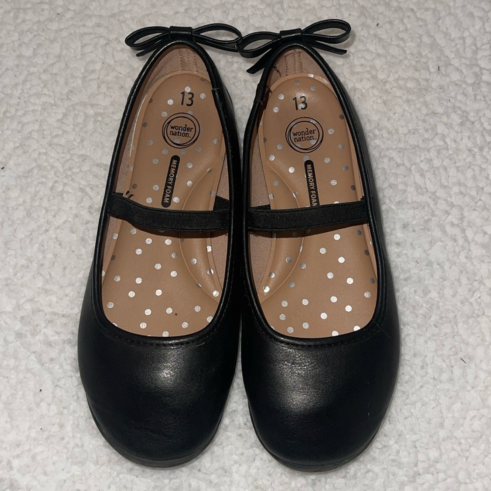 Black Ballet Styled Flats With Bows